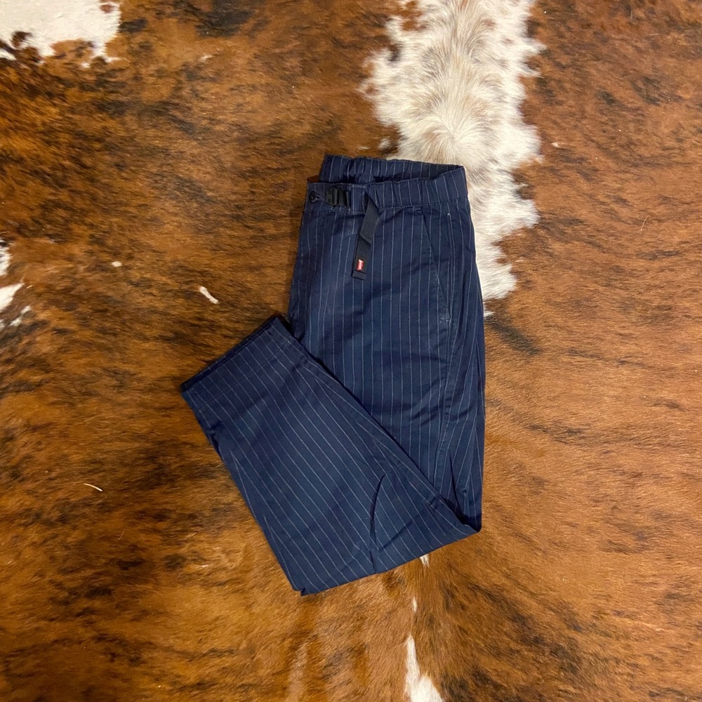 Levi’s Taper Fit Pull On Trousers
